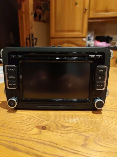 07 Golf car radio perfect condition.