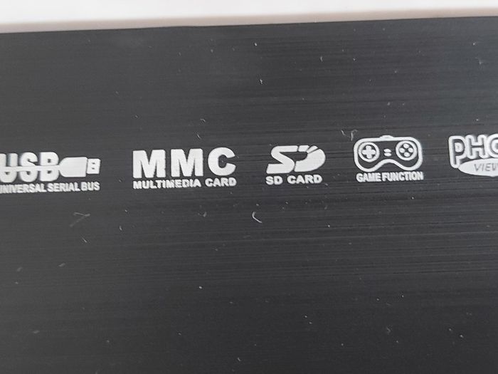 5 Portable DVD Players, all working, but no charges for them, all in very good condition