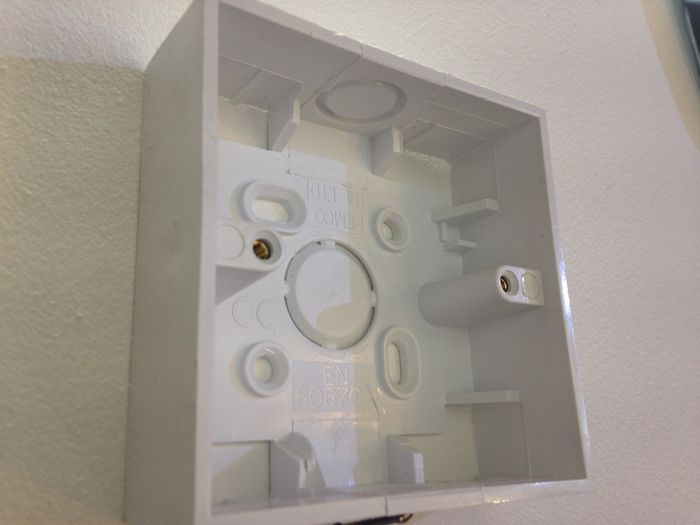 1 Gang White Surface Box 25 mm Deep -Quantity 10