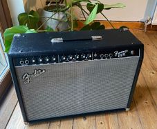 Fender Frontman 212