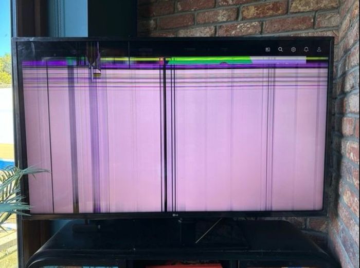 FREE: LG 50" flat screen TV for pairs or someone able to repair - interior lcd screen is damaged  Model: 50UP75006LF