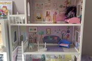 Sadies doll house