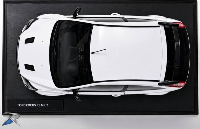 Ford Focus RS MK2 1:18 Scale
