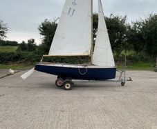 Sailing dingy
