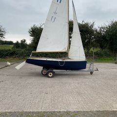 Sailing dingy