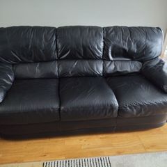 3,2,1 Italian black leather sofa