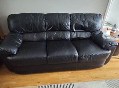 3,2,1 Italian black leather sofa