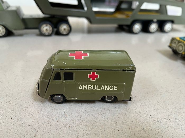 Tin Toy Nomura Army Combat Carrier