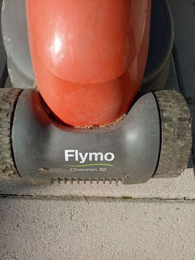 Flymo electric lawnmower