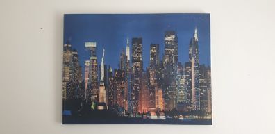 Very large photograph of the New York skyline on canvas