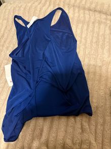 Lululemon top / new