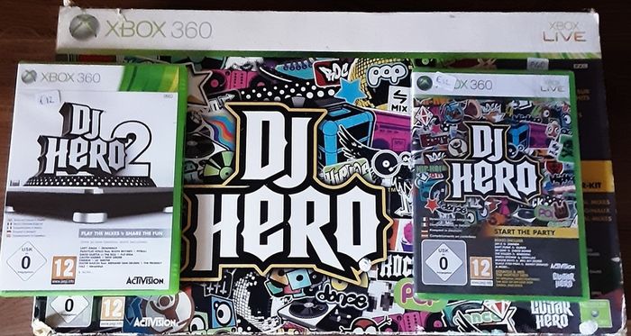 dj hero plus x box 360, with 2 dj hero disc