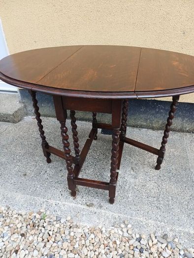 Antique Solid Oak Gateleg Drop Leaf Table