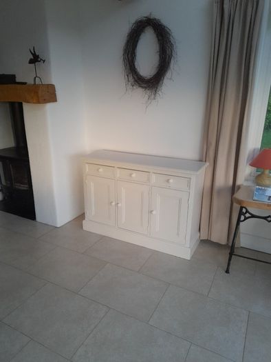 sideboard