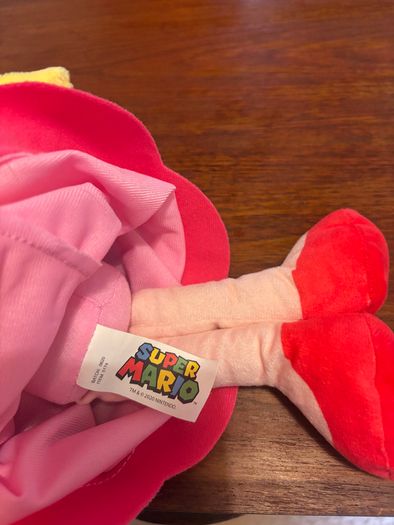 Princess Peach Plush Toy - Very Clean / No Marks