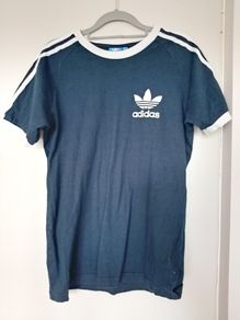 womans Adidas top