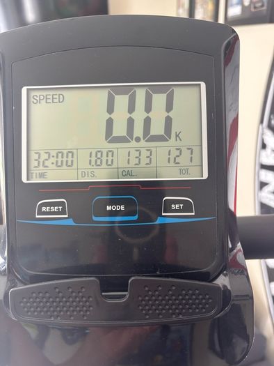 Treadmill - curved