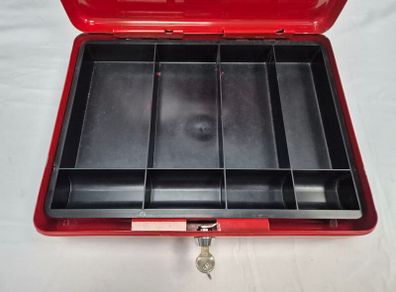 Cash box