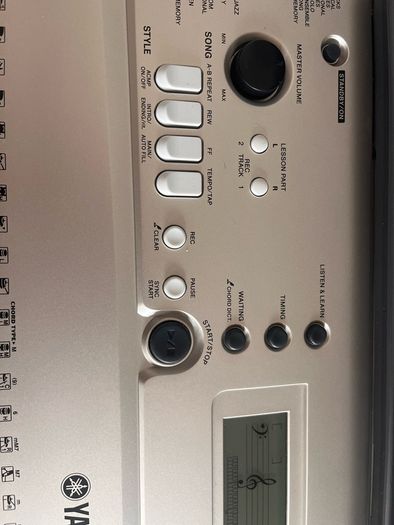 Yamaha PSR E313