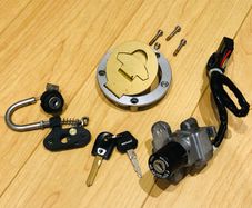 Ducati ignition/fuel cap seat locks