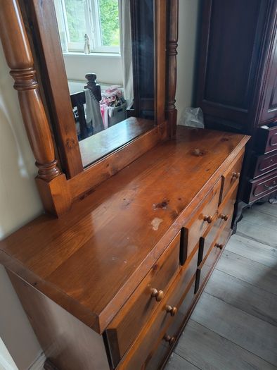 Dressing table