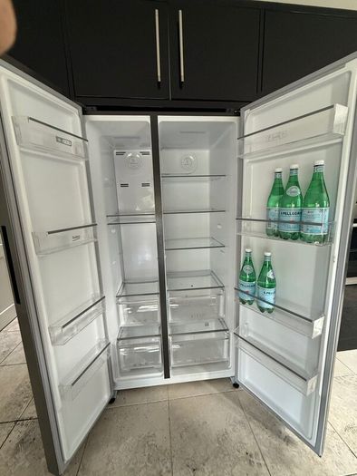 Kitchen units & appliances