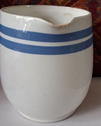 Old 1 & half pint Carrigaline Jug,