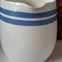 Old 1 & half pint Carrigaline Jug,