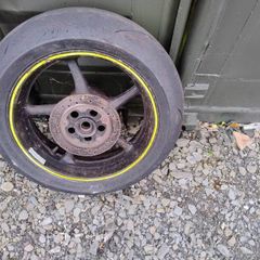 2006 Yamaha R6 rear wheel and tyre