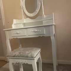 Dressing Table with stool. Would suit a girl from 3-12 years