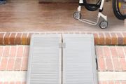 Folding Aluminum Ramp W/Handle for Wheelchairs/Scooters/Pet Mobility