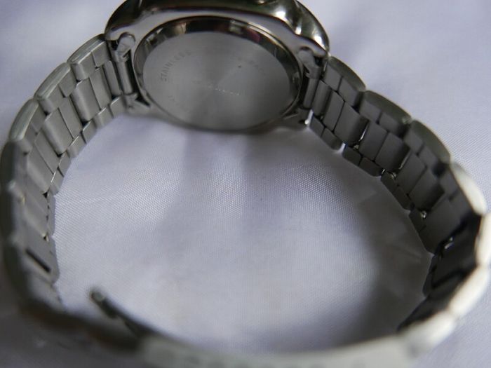 D'Alton Digital Wristwatch - Metal Bracelet and Water Resistance - fresh battery