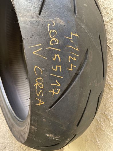 Pirelli diablo rosso corsa IV 200/55/17
