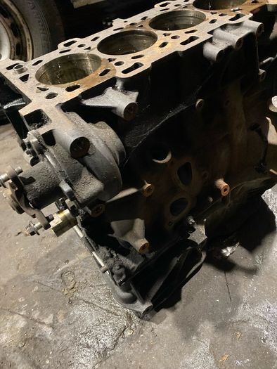 Trafic Vivaro Primastar 2.0 M9R Engine Block 538133