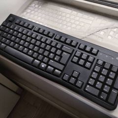 Logitech K120 wired keyboard + silicon cover
