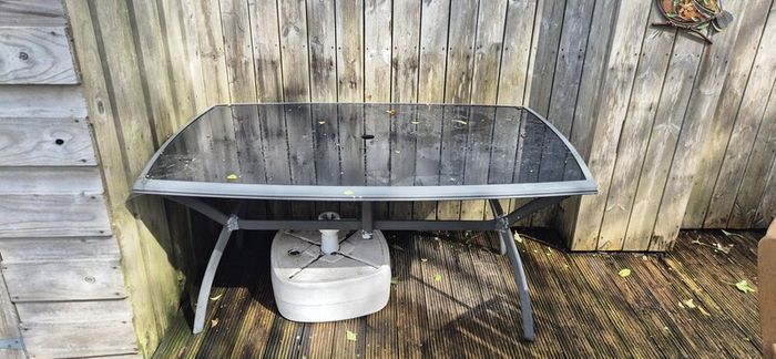 6 seater outdoor table and chairs