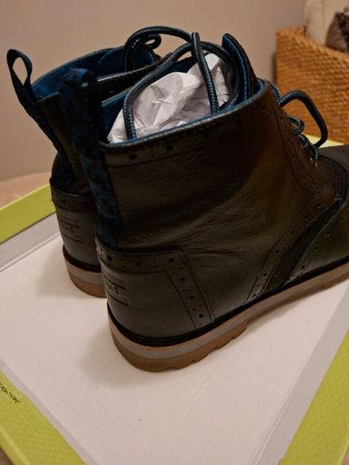 Toms Black Leather Boots