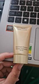Estee Lauder Re-Nutriv Rich Foam Cleanser in 30ml