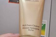 Estee Lauder Re-Nutriv Rich Foam Cleanser in 30ml