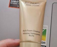 Estee Lauder Re-Nutriv Rich Foam Cleanser in 30ml
