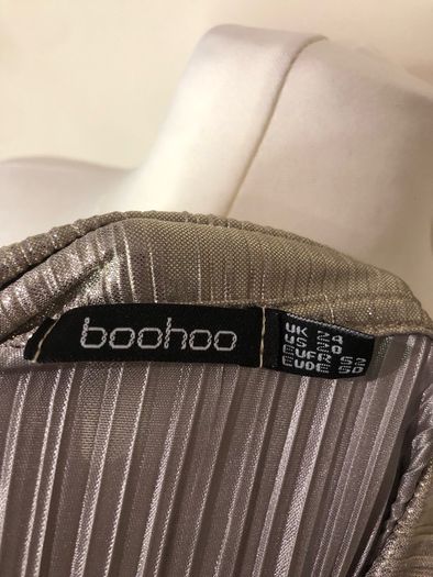 Boohoo shiny blouse (size 24)