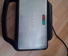 Salter sandwich toaster