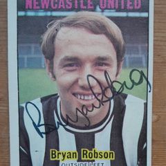 Bryan 'Pop' Robson Newcastle United signed A&BC card