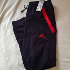 Bnwt adidas man utd travel bottoms Size medium 32" leg black tapered