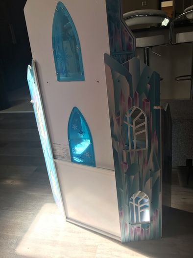 Kids craft frozen castle dollhouse