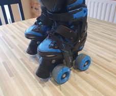 Rollerskates size 9-11 (Junior)