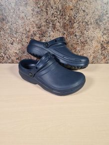Crocs Bistro navy clogs mens womens unisex Size men 6 women 7  BRAND NEW BNWOT