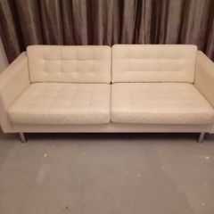 Cream leather sofa 3 and 2 in good condition