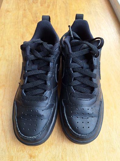 Black Nike shoes