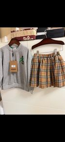 Burberry girls jumper 5T